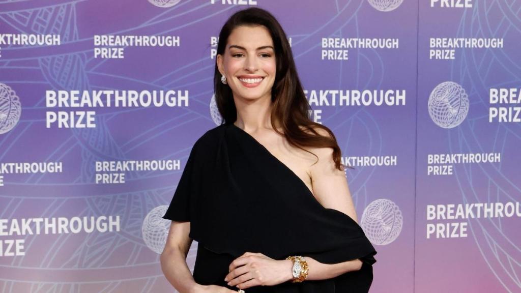 Anne Hathaway