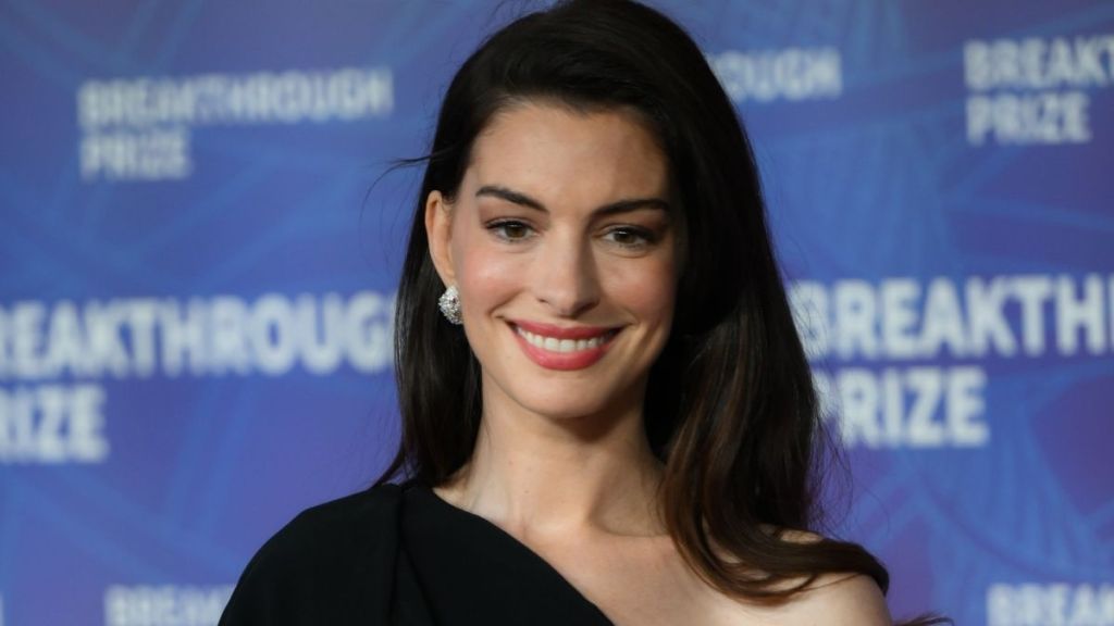 Anne Hathaway