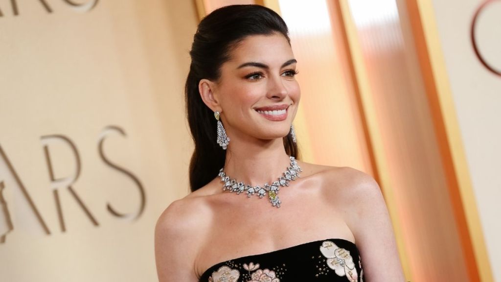Anne Hathaway