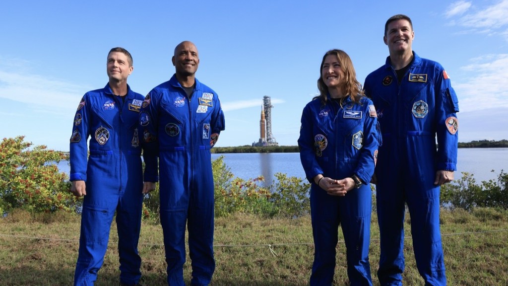 Artemis II Crew Farts Are a ‘Problem’ for the Spacecraft, Expert Says