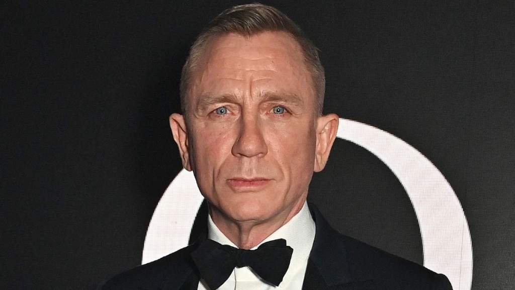 Daniel Craig