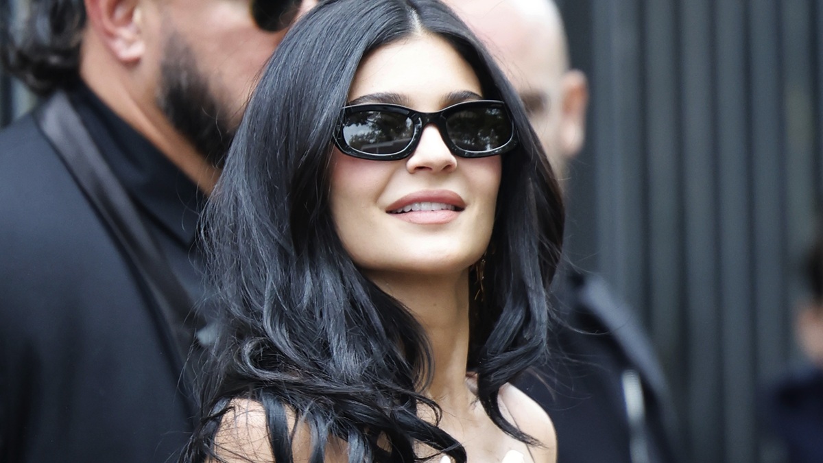 Kylie Jenner Breaks the Going Topless for KHY Mandatory