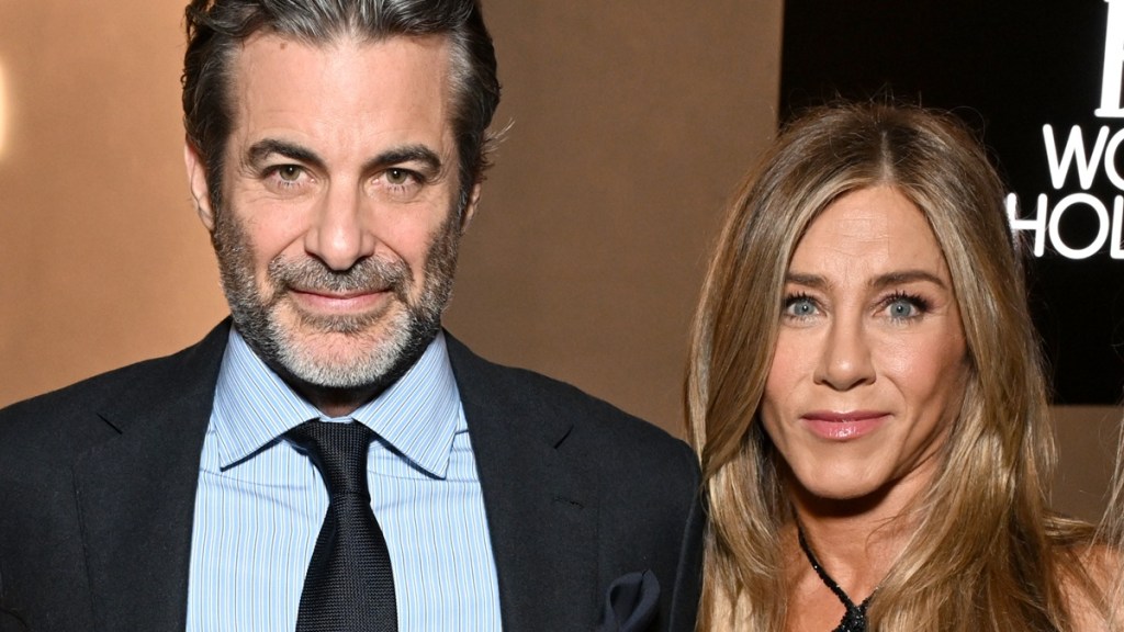 jim curtis jennifer aniston