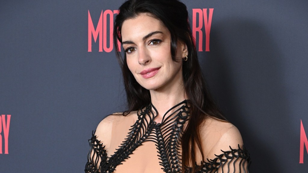anne hathaway