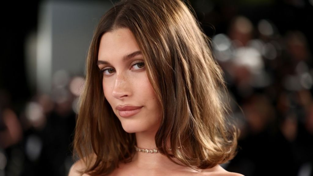 Hailey Bieber