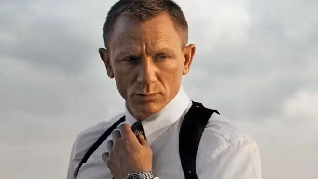 Ocean’s 11 Director Had 2 ‘R-Rated, Sexy’ James Bond Pitches Rejected