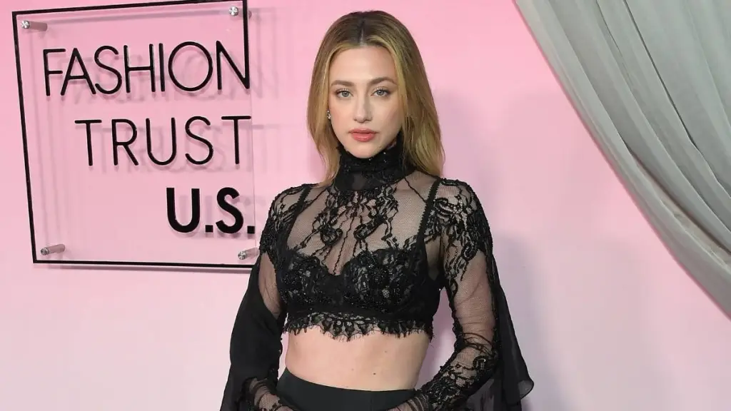 Lili Reinhart