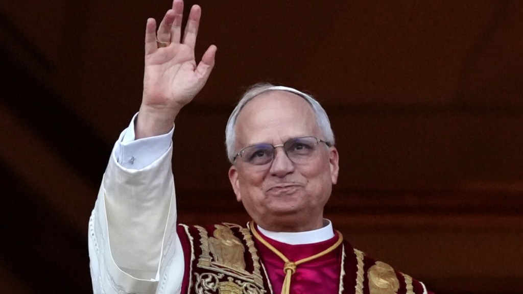 Pope Leo Has 'No Fear' of Donald Trump Administration