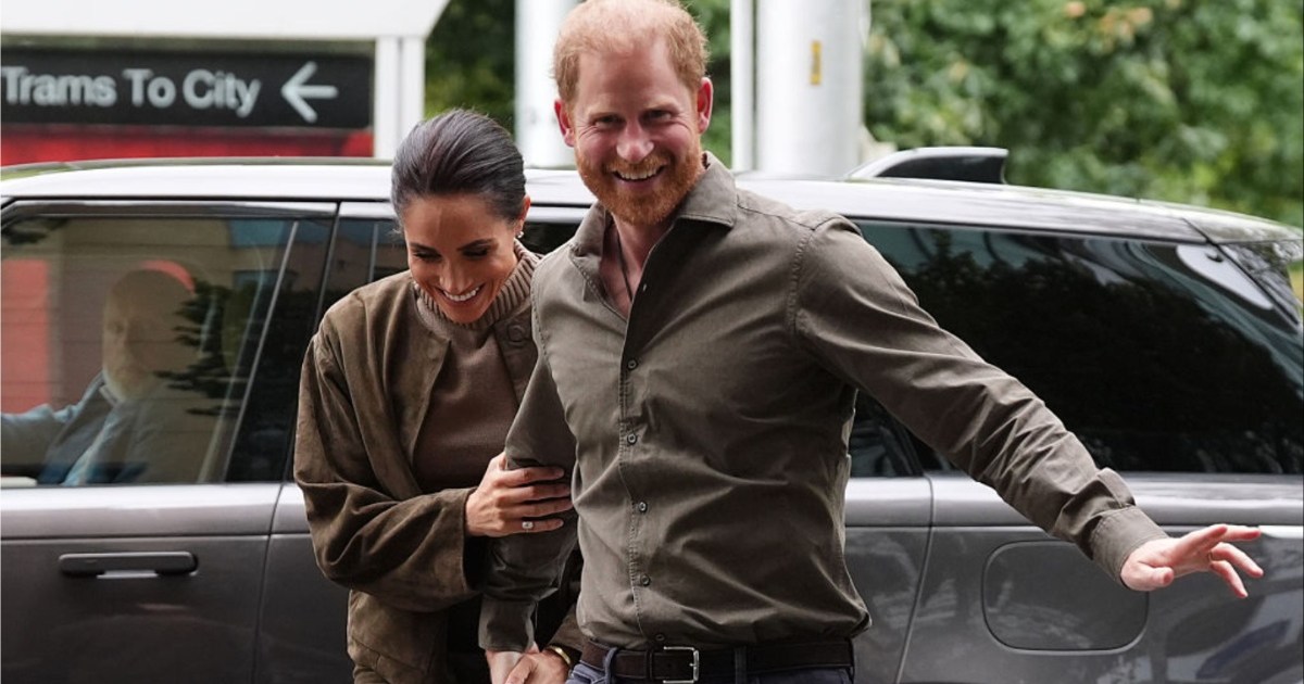 Prince Harry Unexpectedly Breaks Into Solo Dance at Australia Trip