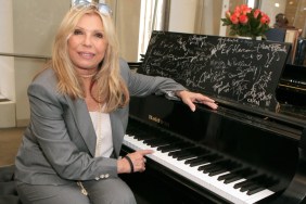 Frank Sinatra's Daughter Slams Donald Trump For Posting His Song