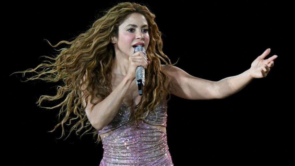 Shakira’s Crew Member Dies in ‘Crushing’ Brazil Concert Stage Incident