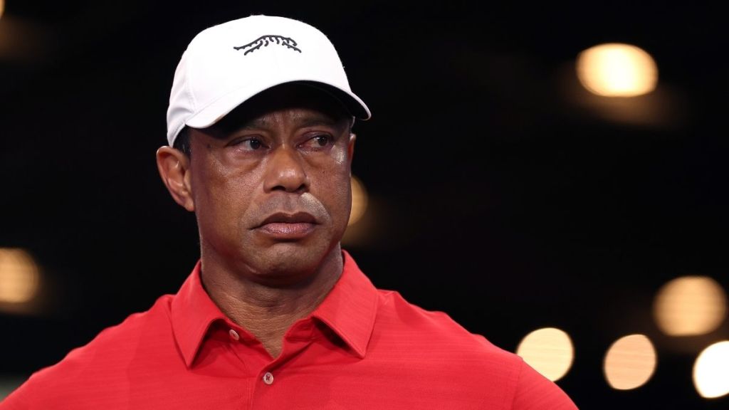 SNL Weekend Update Jokes About Tiger Woods Amid DUI Arrest