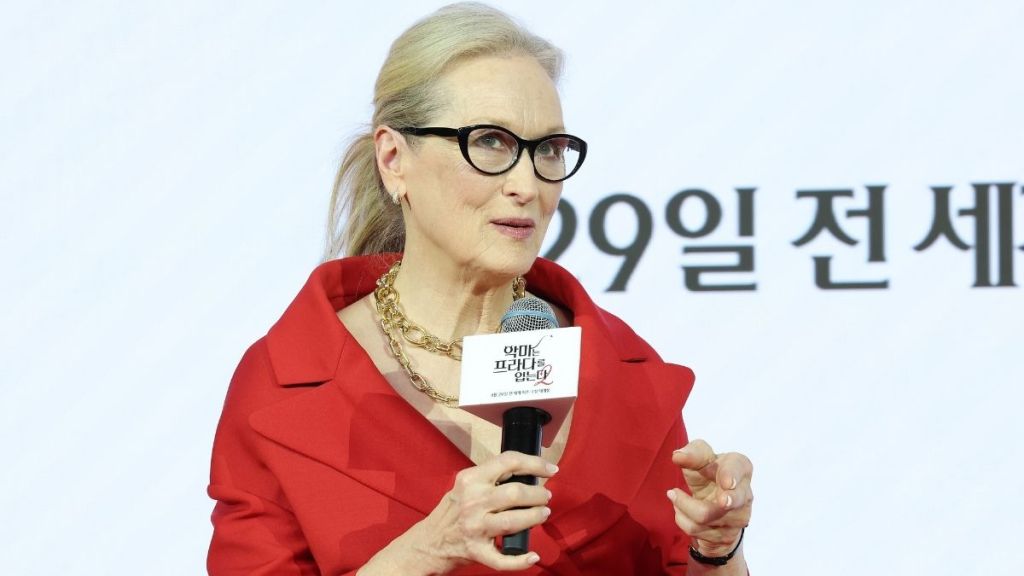 Meryl Streep Gets Teary Eyed After Message From Former Costar