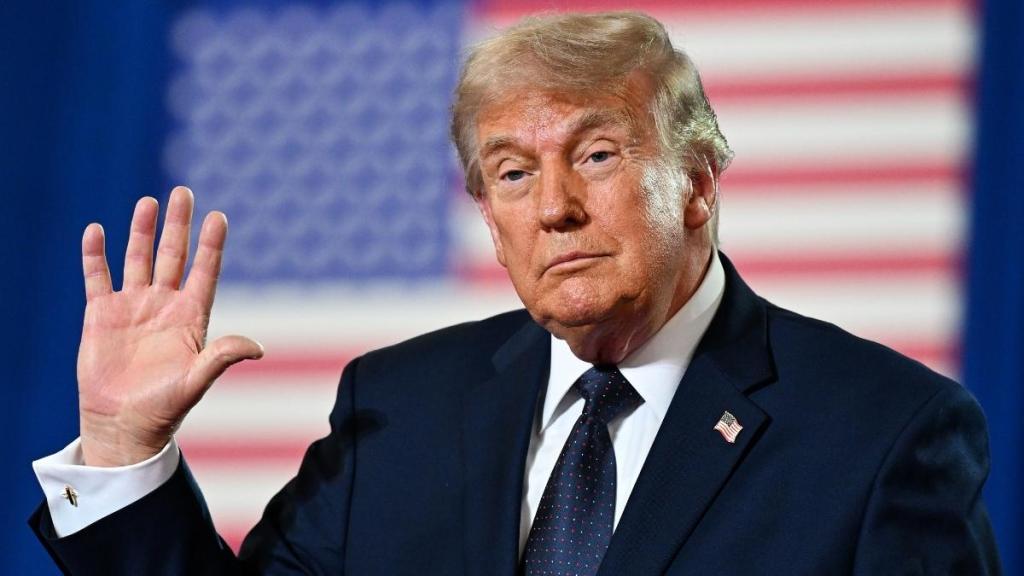 Donald Trump’s Latest Move Leaves Joe Rogan Stunned: 'Crazy'