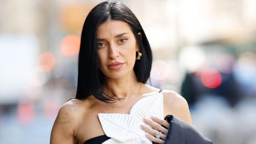 Nicole Williams English Bares It All in Raunchy Bikini for SI Swimsuit Shoot