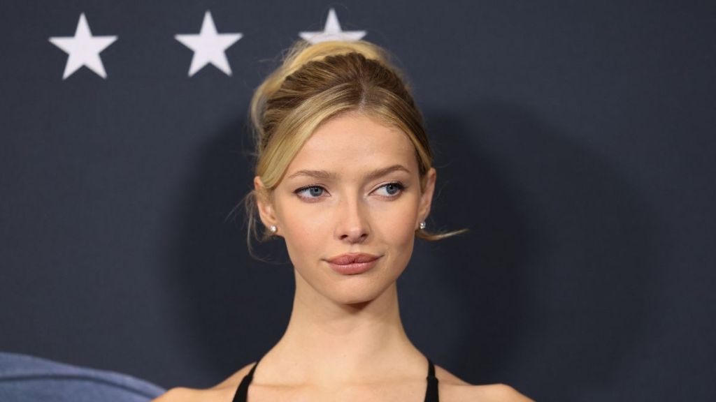 Gwyneth Paltrow’s Daughter Apple Martin Serves Looks in Thigh-High Dress