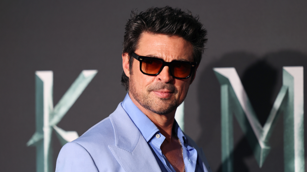 Karl Urban Picks the ‘Worst Superpower’ & Accidentally Mocks 2 Huge Marvel-DC Heroes
