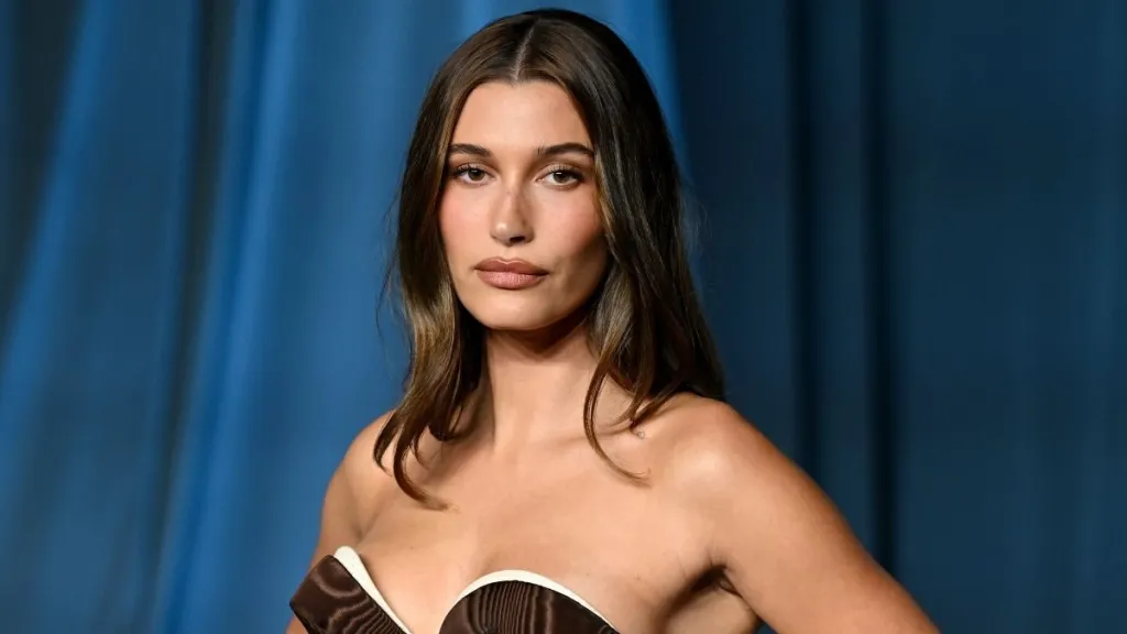 Hailey Bieber