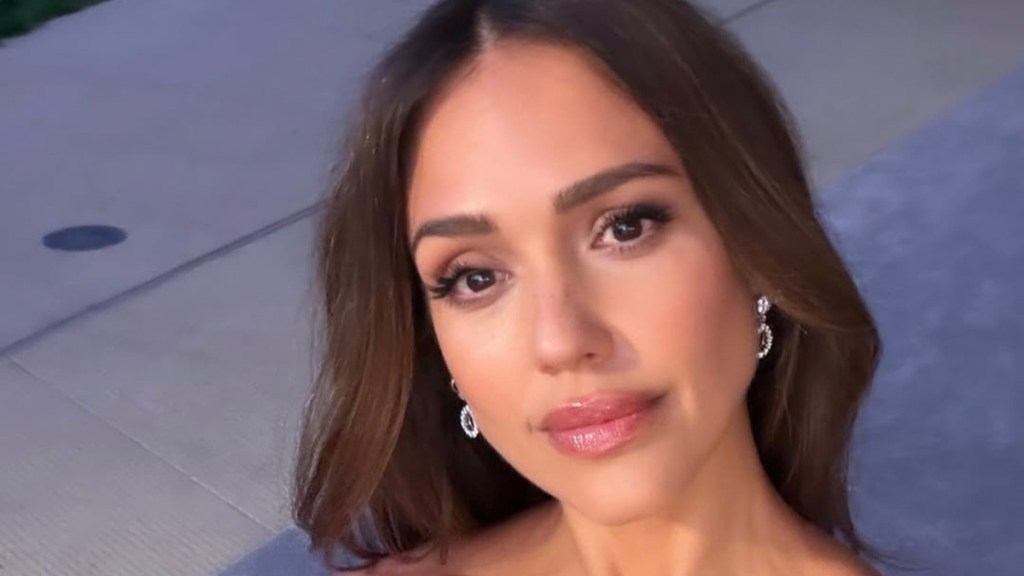 Jessica Alba Sunbathes in String Bikini That Reveals More Than Expected