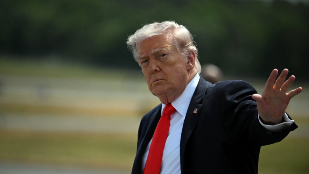 Donald Trump Denies Calling Reporter After WHCD Shooting: 'Why Would I Do That?'