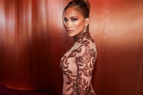 Jennifer Lopez Flaunts Her Toned Abs & Curves in Only Angel Wings