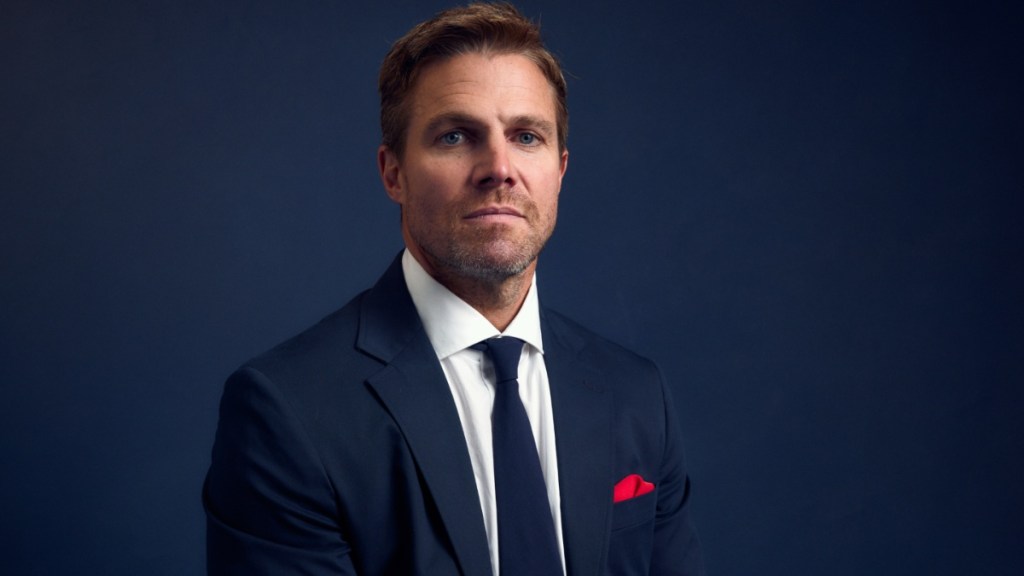 Sexy Baywatch Teaser Reveals First Look at Stephen Amell Reboot