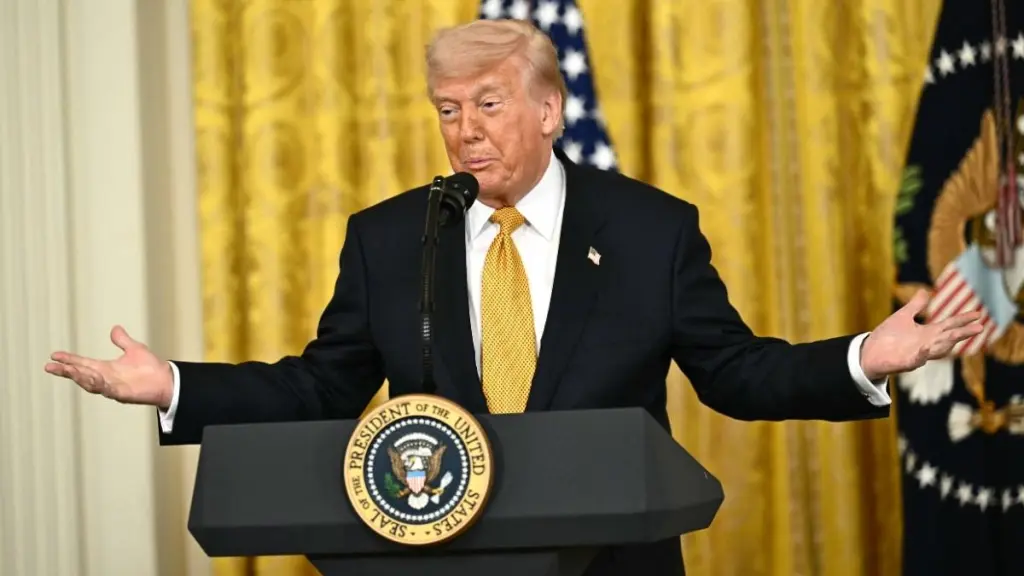 Donald Trump’s Approval Rating Falls Among Independents in New Poll