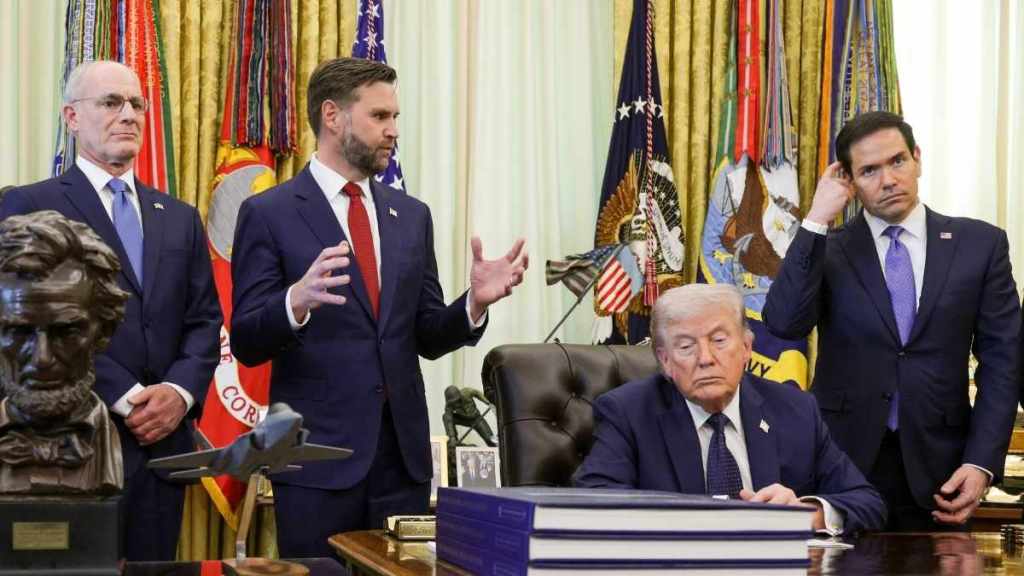 Donald Trump Calls Out J.D. Vance for Wearing This in Front of the Irish Prime Minister