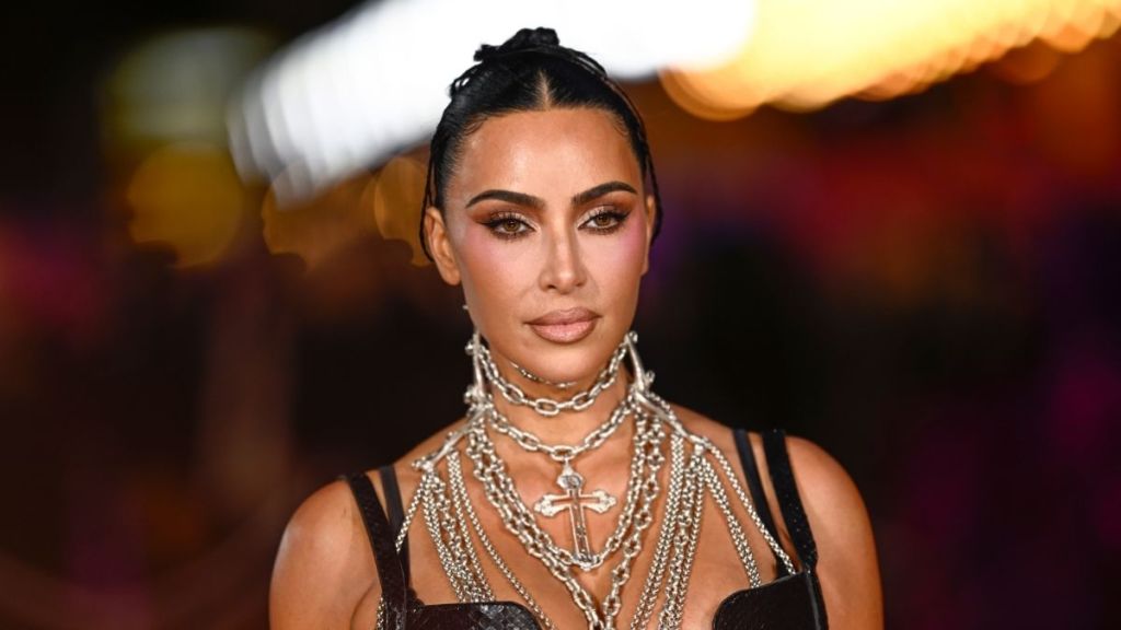 Kim Kardashian’s Alleged ‘35 Pills a Day’ Routine Draws Reactions