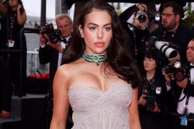 Cristiano Ronaldo’s Fiancée Drops Jaws in Curve-Hugging Plunging Look