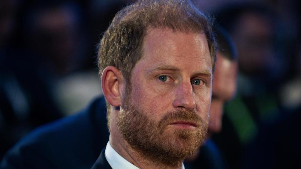 Prince Harry 'Upset' After Seeing Royal Family Birthday Picture — Report