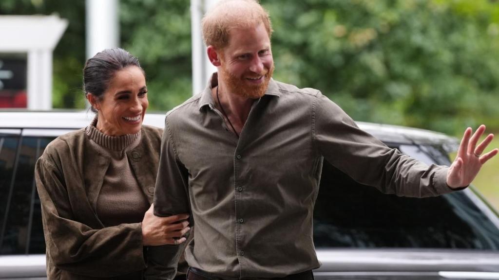 Why Meghan Markle & Prince Harry Are Behaving as ‘Pseudo-Royals’ — Expert