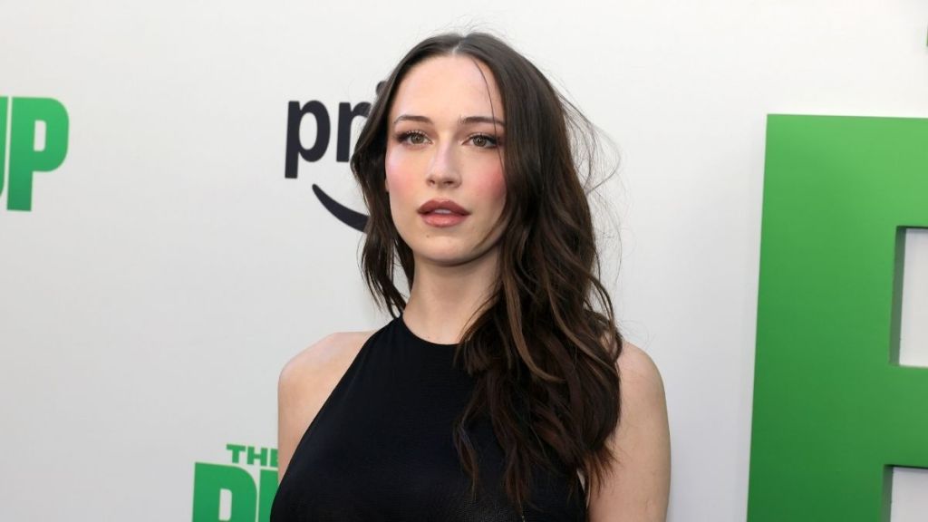Elsie Hewitt's Past Lawsuit With Famous Ex Resurfaces Amid Reported Pete Davidson 'Court' Threats
