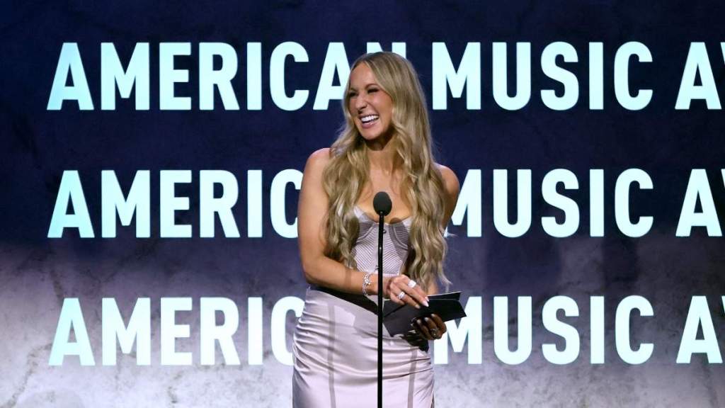 Comedian Nikki Glaser Critiques MAGA Humor as Racially Charged