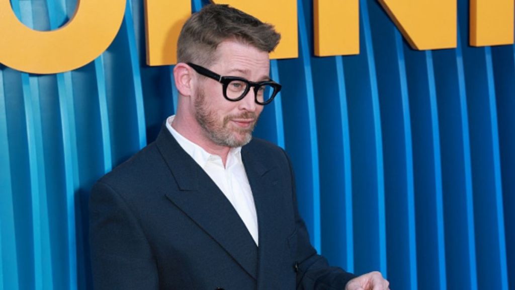 Macaulay Culkin’s Saved! Co-Star Blames Him for ‘Underage Drinking’ Era