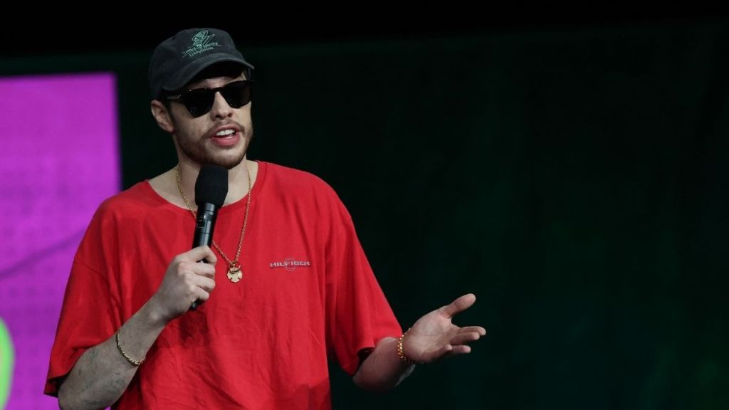Insider Shares Alleged Truth Behind Pete Davidson and Elsie Hewitt Split