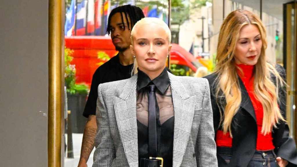 Hayden Panettiere Reveals Awkward Dynamic With This Nashville Co-Star