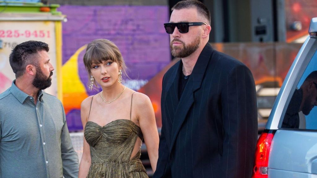Travis Kelce Likely Bought Taylor Swift $125K Elizabeth Taylor Jewelry