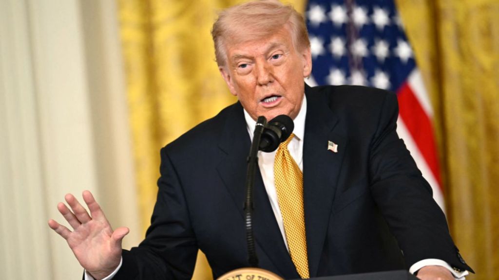 Donald Trump's Religious Post Gets Negative Reaction From Americans
