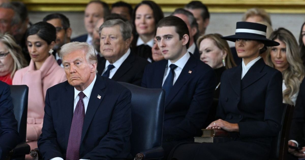 Donald, Melania & Barron Trump’s Wedding No-Show Says Plenty — Expert
