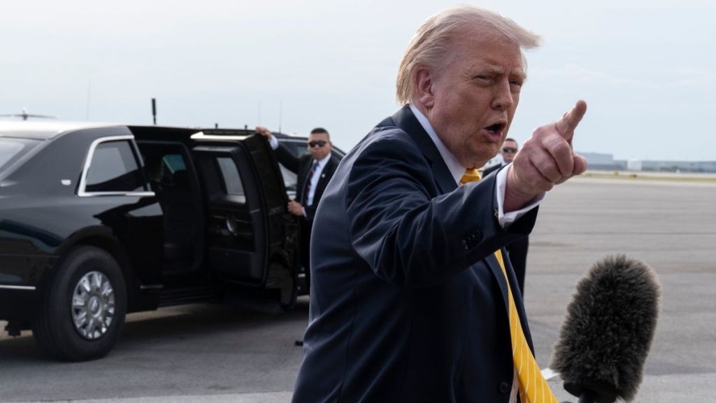 Donald Trump Administration to Deport 900 Bison