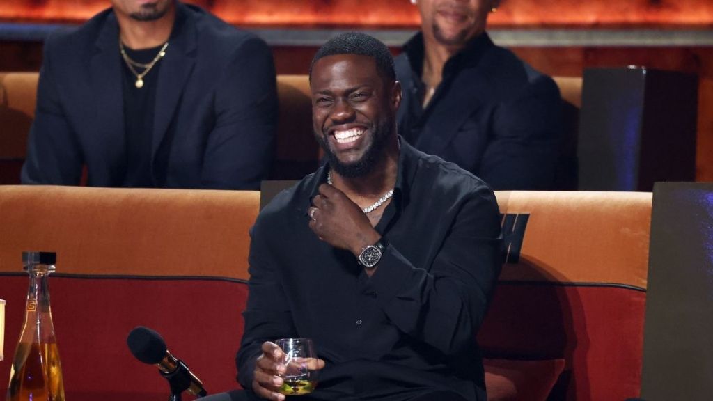SNL Star Seemingly Slams Kevin Hart’s Roast for Using White Writers