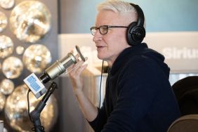 Anderson Cooper Breaks Into a Laugh Over Donald Trump’s T1 Phone Claim