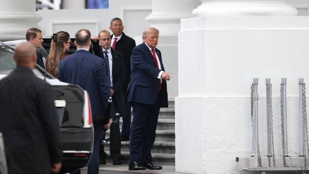 Donald Trump's Latest White House Renovation Plan Includes 200-Year-Old Structure