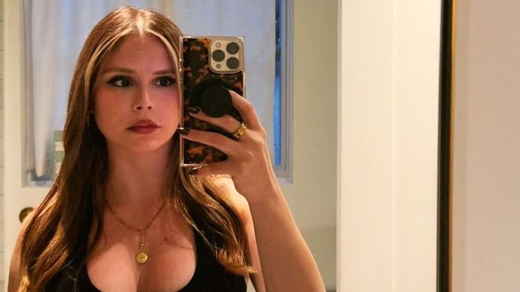 Erin Moriarty's Curve-Hugging Scarlet Look Will Drop Your Jaw