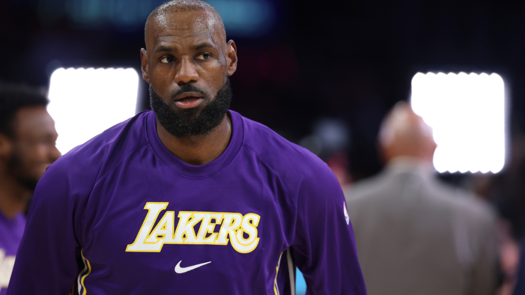 LeBron James to Leave Lakers After Eight Seasons