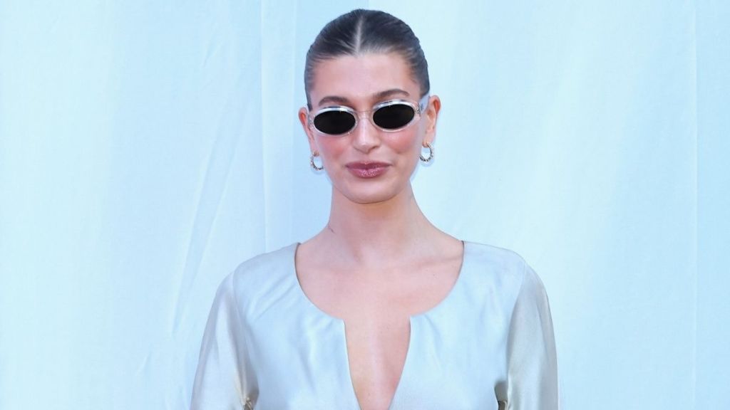 Hailey Bieber
