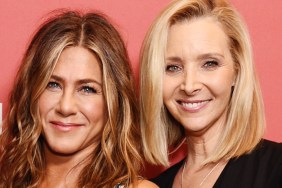 Jennifer Aniston & Lisa Kudrow Plan Sitcom Reunion With Friends Star
