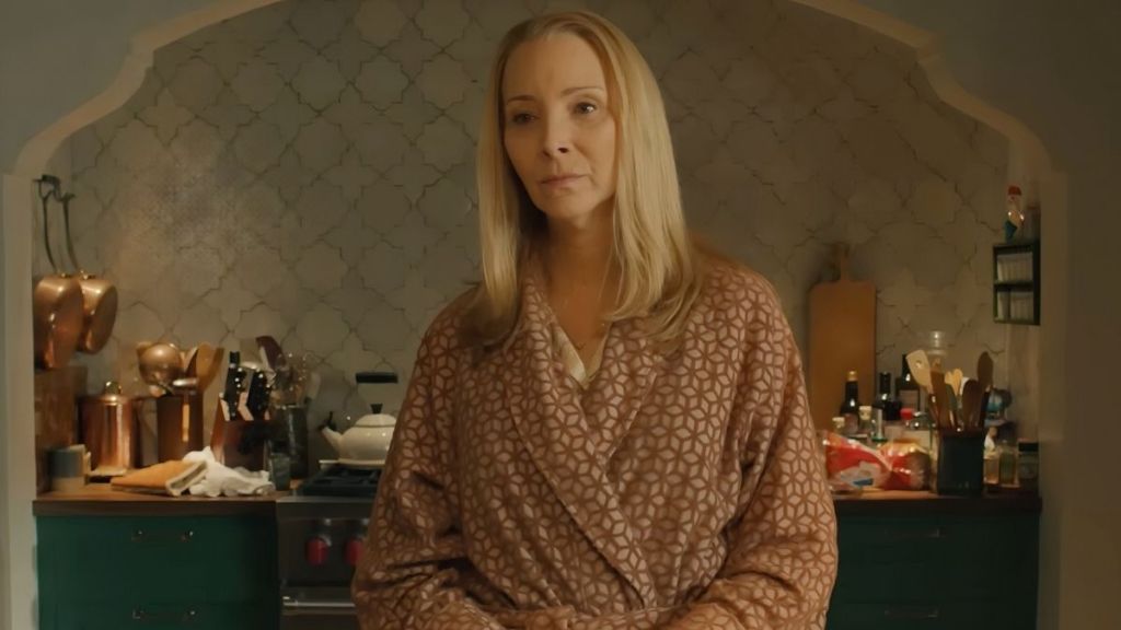 Beloved Lisa Kudrow Comedy Movie Finally Getting Sequel, View Set Photo & Cast List