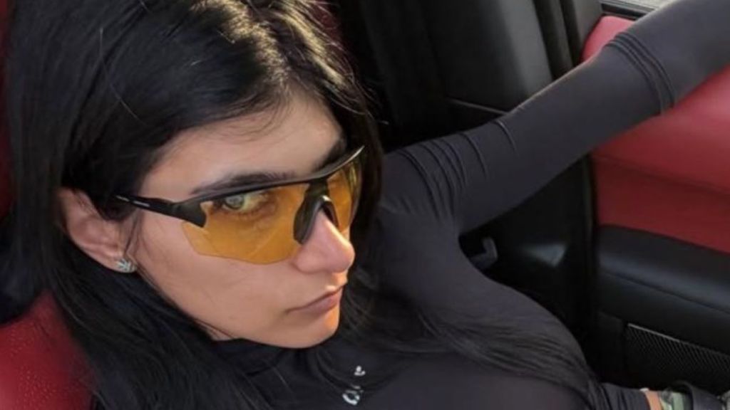 Mia Khalifa Shows Plenty of Leg in Curve-Hugging Playsuit
